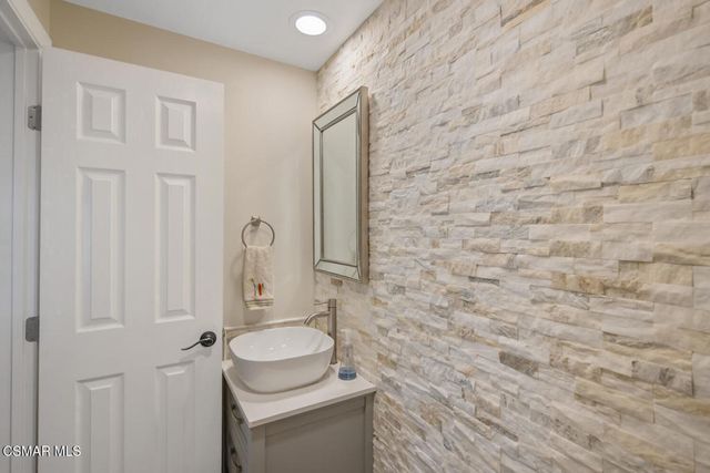 31944 Doverwood Court, Westlake Village, CA 91361