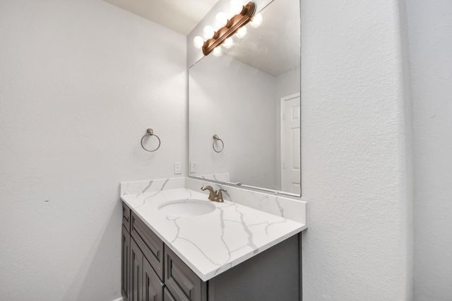 11207 Royal Rock Ct Court, Houston, TX 77088