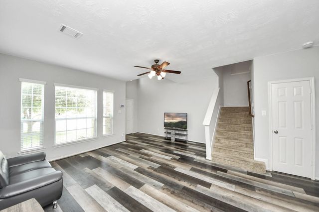 11207 Royal Rock Ct Court, Houston, TX 77088