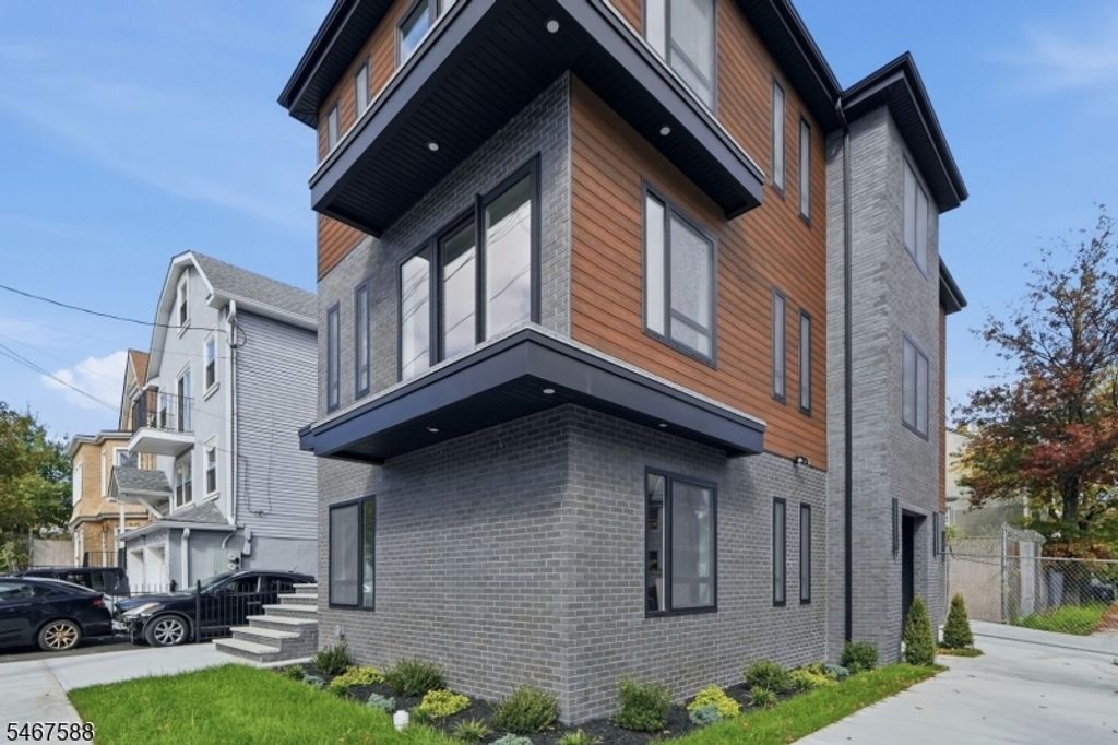 97 9Th Ave, Newark City, NJ 07107 — photo 2