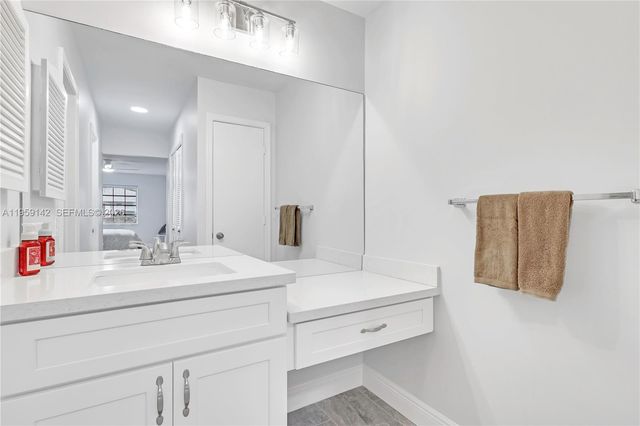 10115 44th Way S 409, Boynton Beach, FL 33436