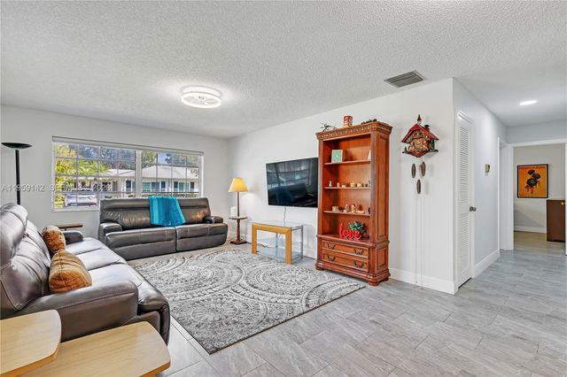 10115 44th Way S 409, Boynton Beach, FL 33436