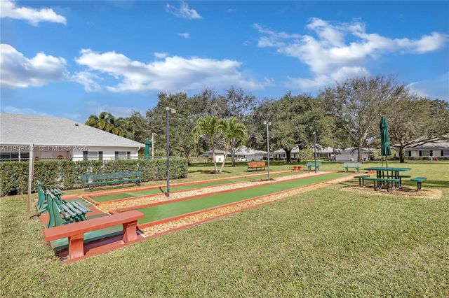 10115 44th Way S 409, Boynton Beach, FL 33436