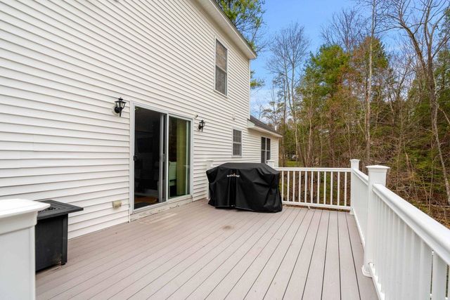 7 Samantha Avenue, Raymond, NH 03077