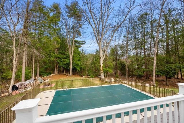 7 Samantha Avenue, Raymond, NH 03077
