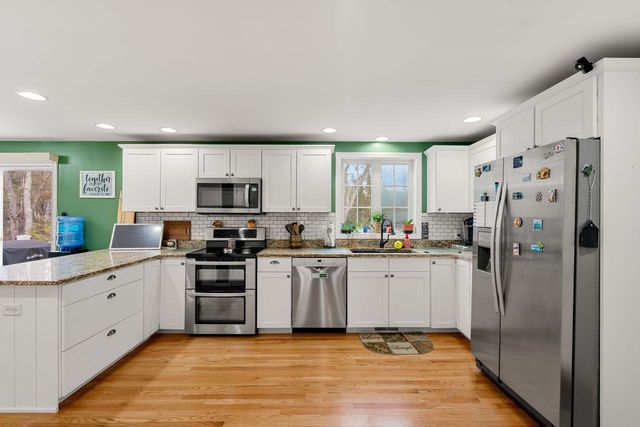 7 Samantha Avenue, Raymond, NH 03077