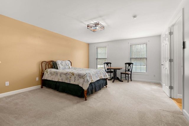 7 Samantha Avenue, Raymond, NH 03077