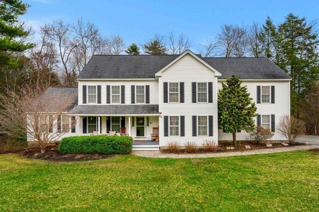 7 Samantha Avenue, Raymond, NH 03077