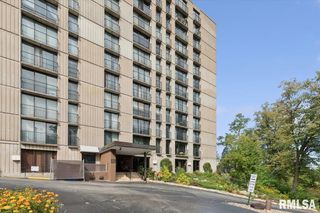 1800 7th St Unit 2A, East Moline, IL 61244