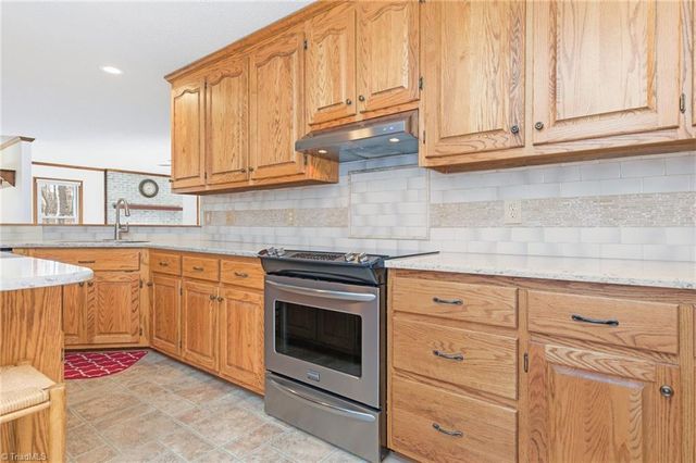 109 Normandy Avenue, Boonville, NC 27011