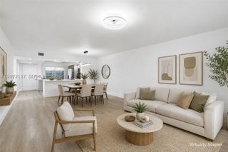 300 SW 130th Ter 110B, Pembroke Pines, FL 33027