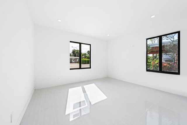 1339 NE 15th Avenue, Fort Lauderdale, FL 33304