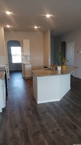 303 SULPHUR SPRINGS, Cibolo, TX 78108