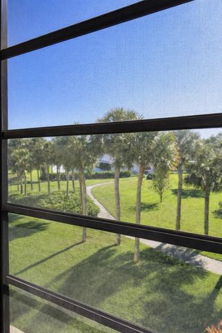 3826 Whitehall Drive 305, West Palm Beach, FL 33401