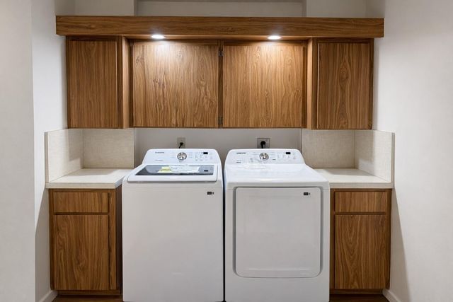 3826 Whitehall Drive 305, West Palm Beach, FL 33401