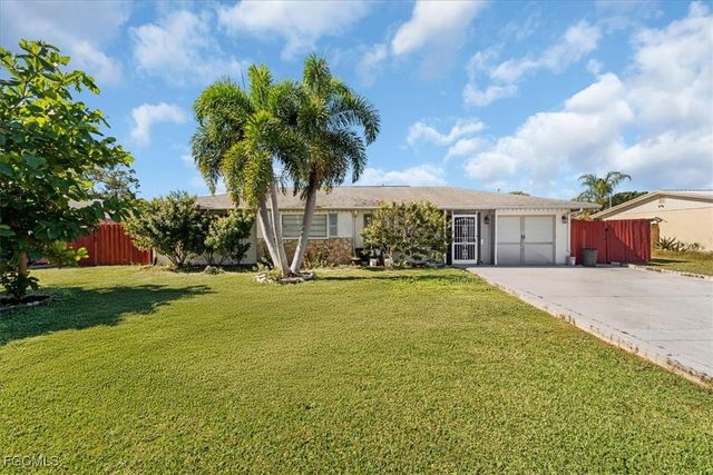 2960 Renee CT, Fort Myers, FL 33905