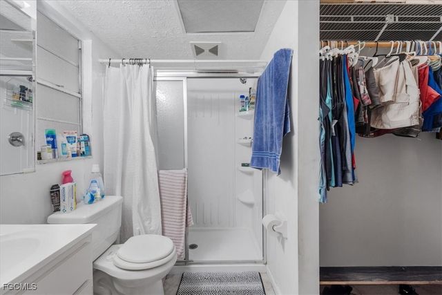 2960 Renee CT, Fort Myers, FL 33905