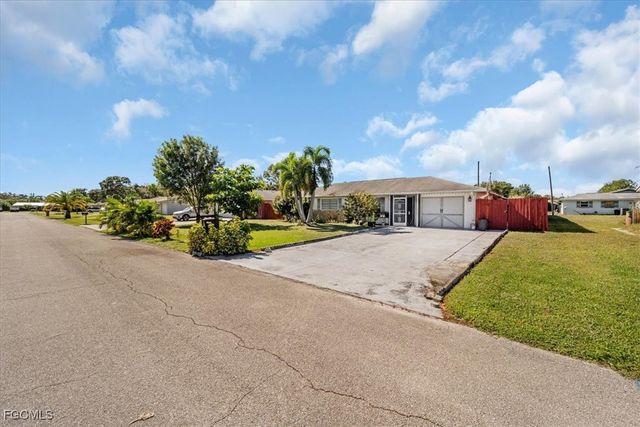 2960 Renee CT, Fort Myers, FL 33905
