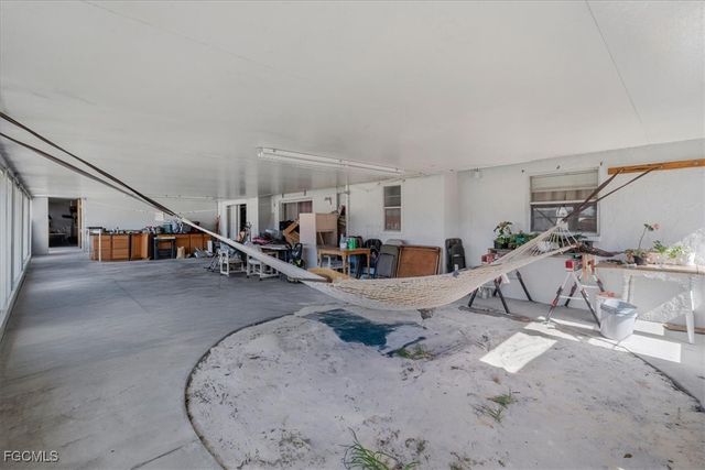 2960 Renee CT, Fort Myers, FL 33905