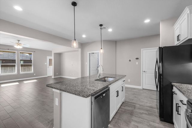 804 Greenford Manor, Fort Worth, TX 76247