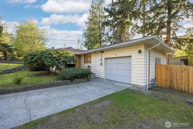 1011 N 14th Street, Mount Vernon, WA 98273