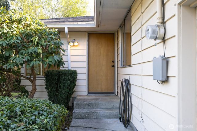 1011 N 14th Street, Mount Vernon, WA 98273