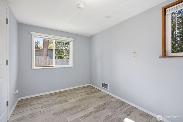 1011 N 14th Street, Mount Vernon, WA 98273