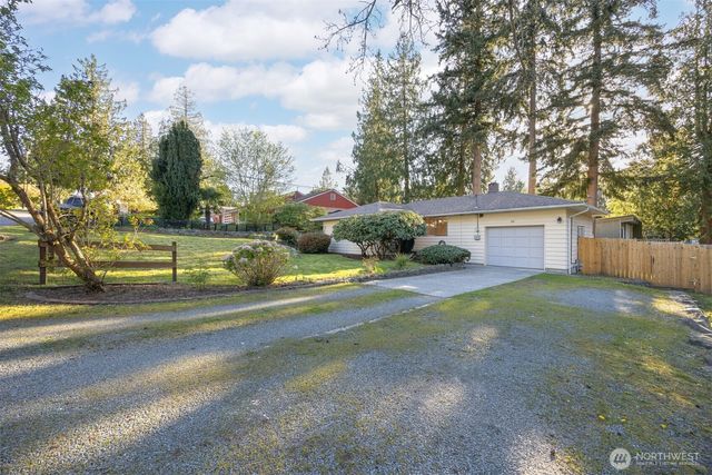 1011 N 14th Street, Mount Vernon, WA 98273