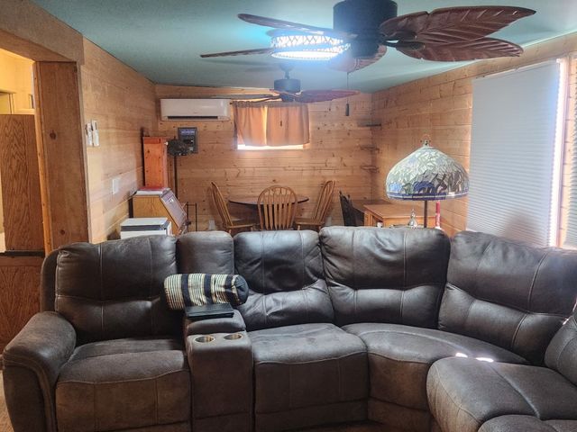 218 W Detrital Drive, Meadview, AZ 86444