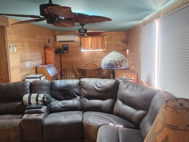 218 W Detrital Drive, Meadview, AZ 86444