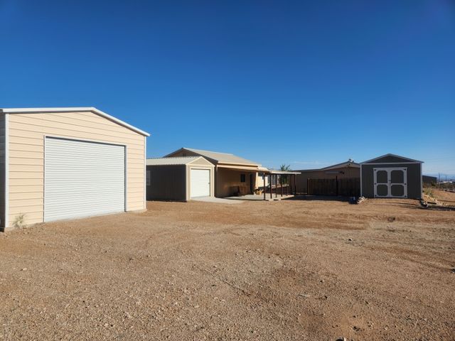 218 W Detrital Drive, Meadview, AZ 86444