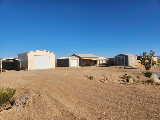 218 W Detrital Drive, Meadview, AZ 86444