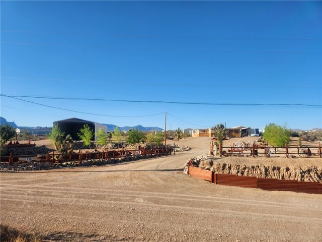 218 W Detrital Drive, Meadview, AZ 86444