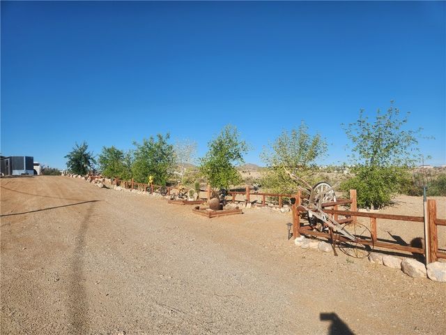 218 W Detrital Drive, Meadview, AZ 86444