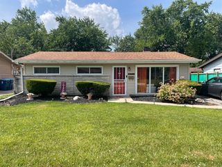 671 River Drive, Calumet City, IL 60409