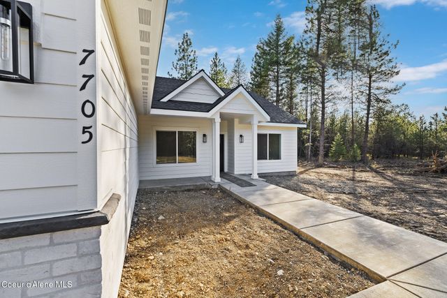 7705 E Howard Rd, Athol, ID 83801