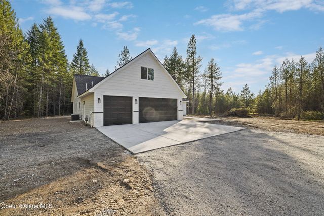 7705 E Howard Rd, Athol, ID 83801