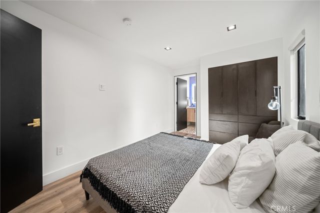5109 Longridge Avenue, Sherman Oaks, CA 91423