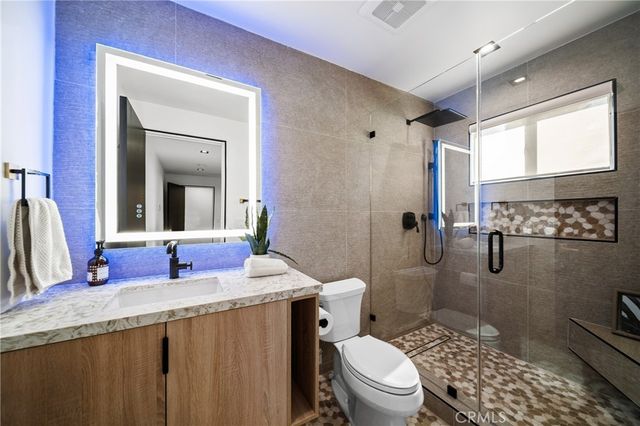 5109 Longridge Avenue, Sherman Oaks, CA 91423