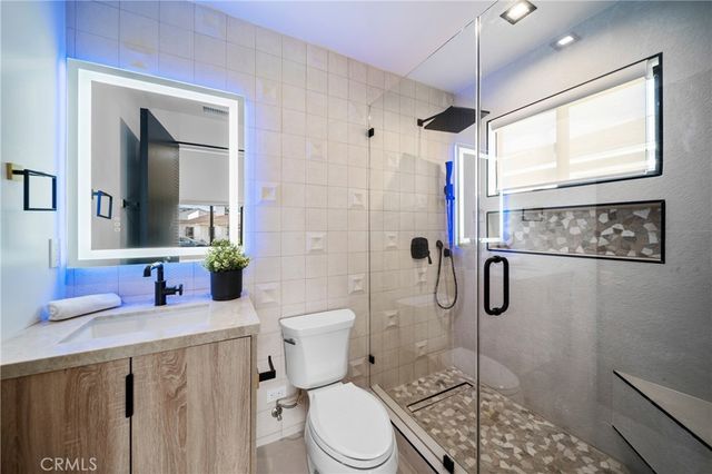 5109 Longridge Avenue, Sherman Oaks, CA 91423