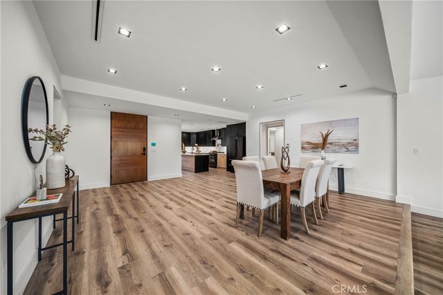 5109 Longridge Avenue, Sherman Oaks, CA 91423