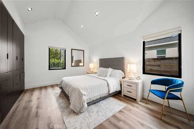 5109 Longridge Avenue, Sherman Oaks, CA 91423