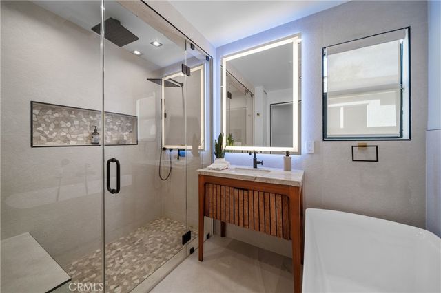 5109 Longridge Avenue, Sherman Oaks, CA 91423