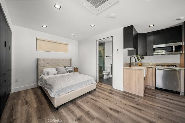 5109 Longridge Avenue, Sherman Oaks, CA 91423