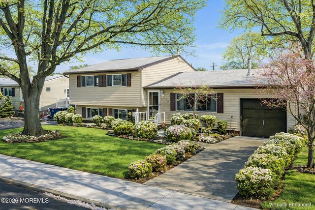 20 Cornell Drive, Hazlet, NJ 07730