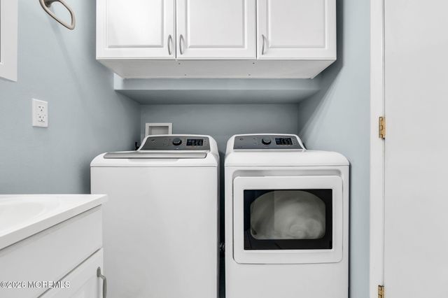 20 Cornell Drive, Hazlet, NJ 07730