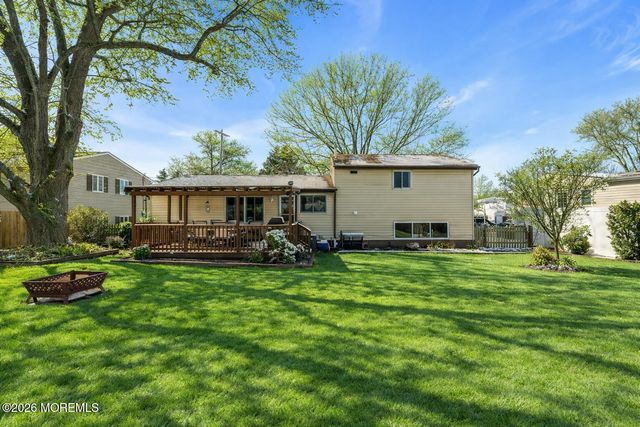 20 Cornell Drive, Hazlet, NJ 07730