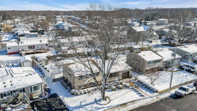 20 Cornell Drive, Hazlet, NJ 07730