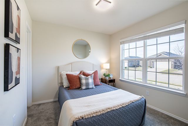 1024 Vernon Drive, Aubrey, TX 76227