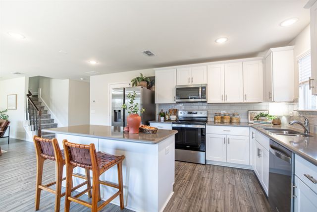 1024 Vernon Drive, Aubrey, TX 76227